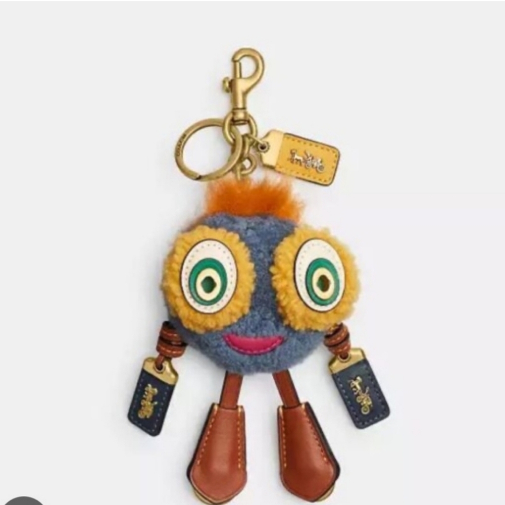 ISO Coach Sparkie Charm